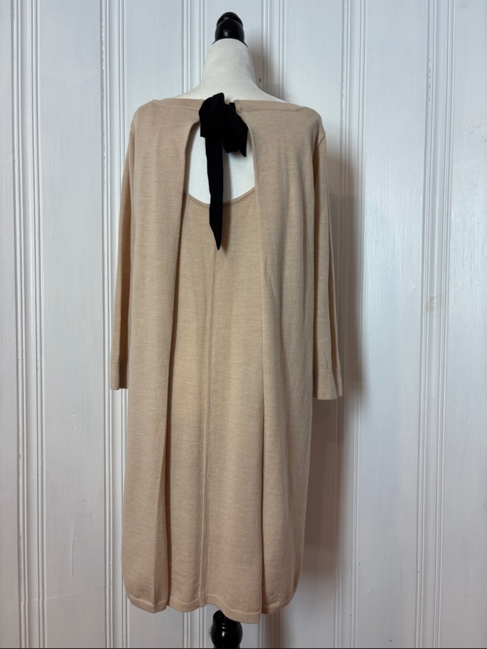 CLUB MONACO 100% Wool Cream Knit Dress | Open Back Bow Detail | Size S